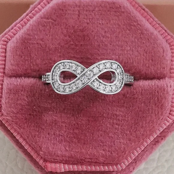 NEW BOWKNOT 925 STERLING SILVER RING, CUTE RING, SHINY RING. - Picture 3 of 4